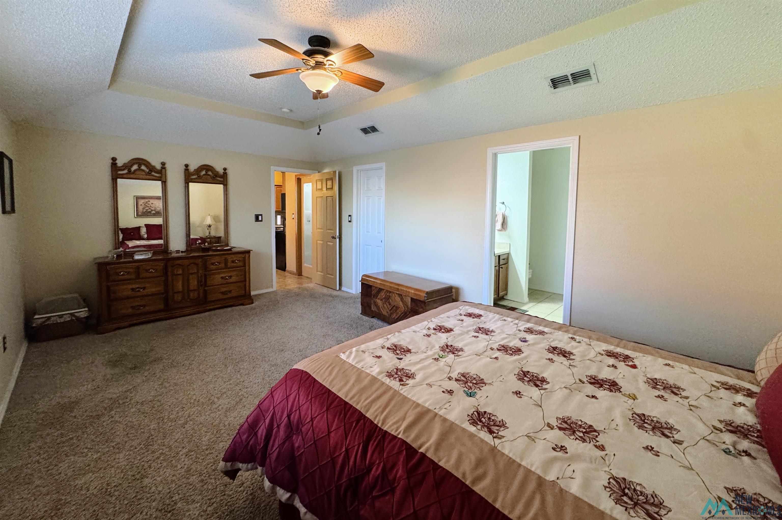 2304 Northglen