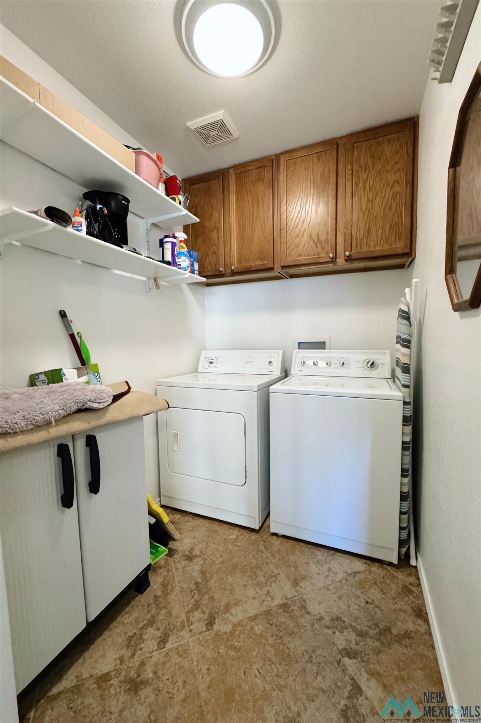 2304 Northglen