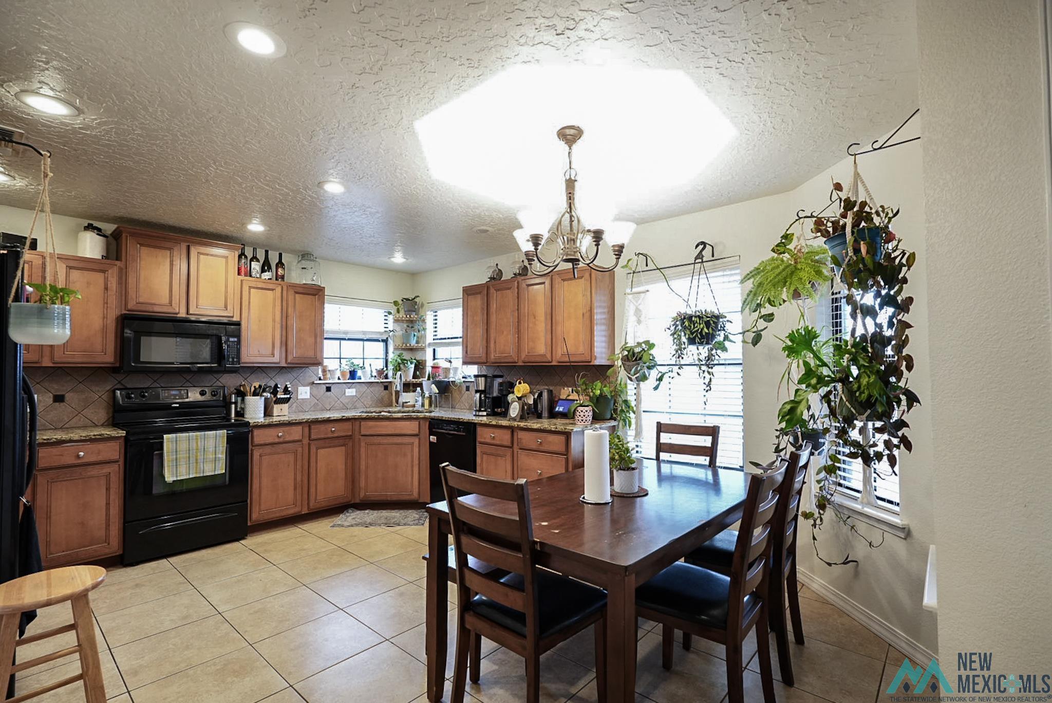 1362 Oakwood Circle