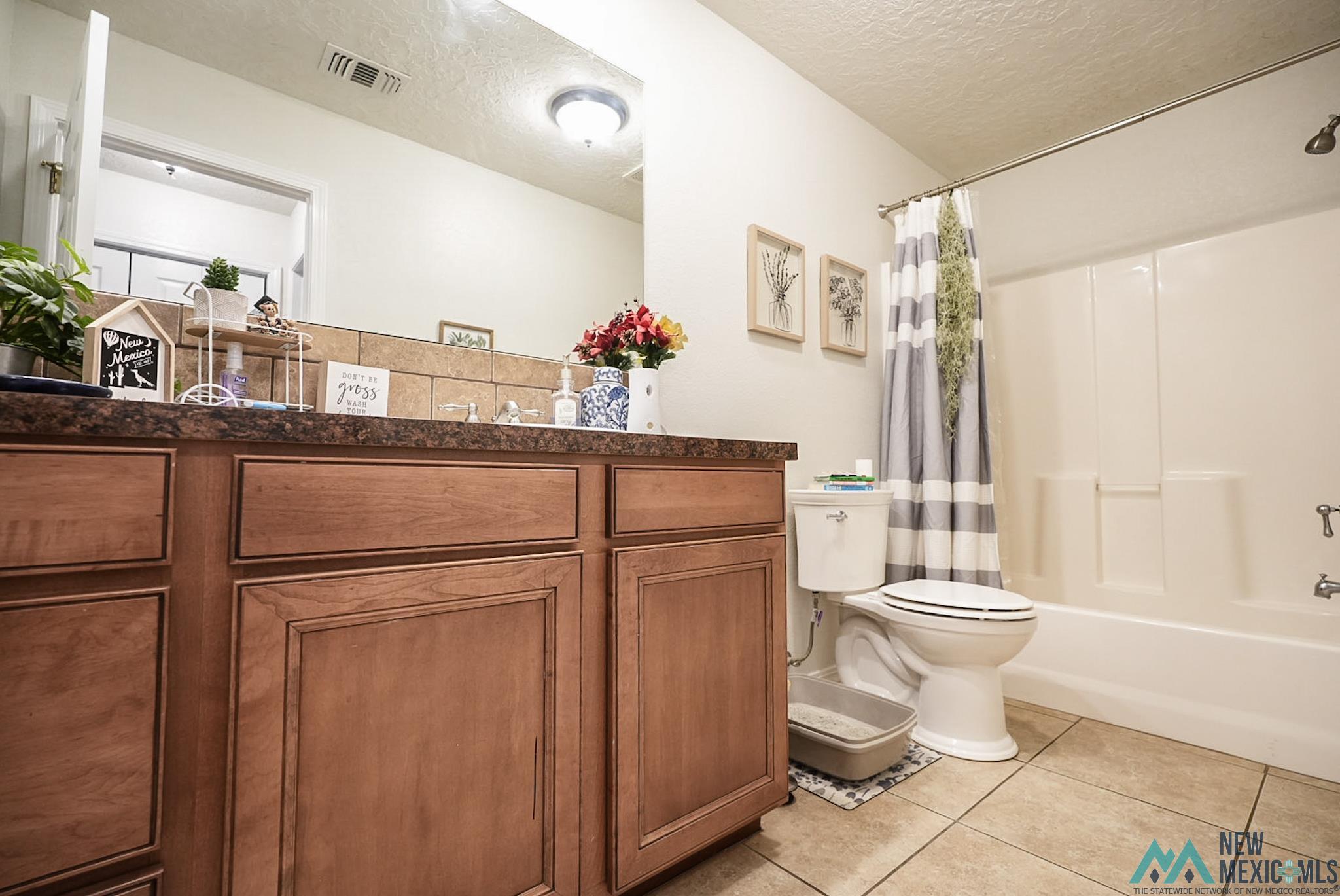 1362 Oakwood Circle