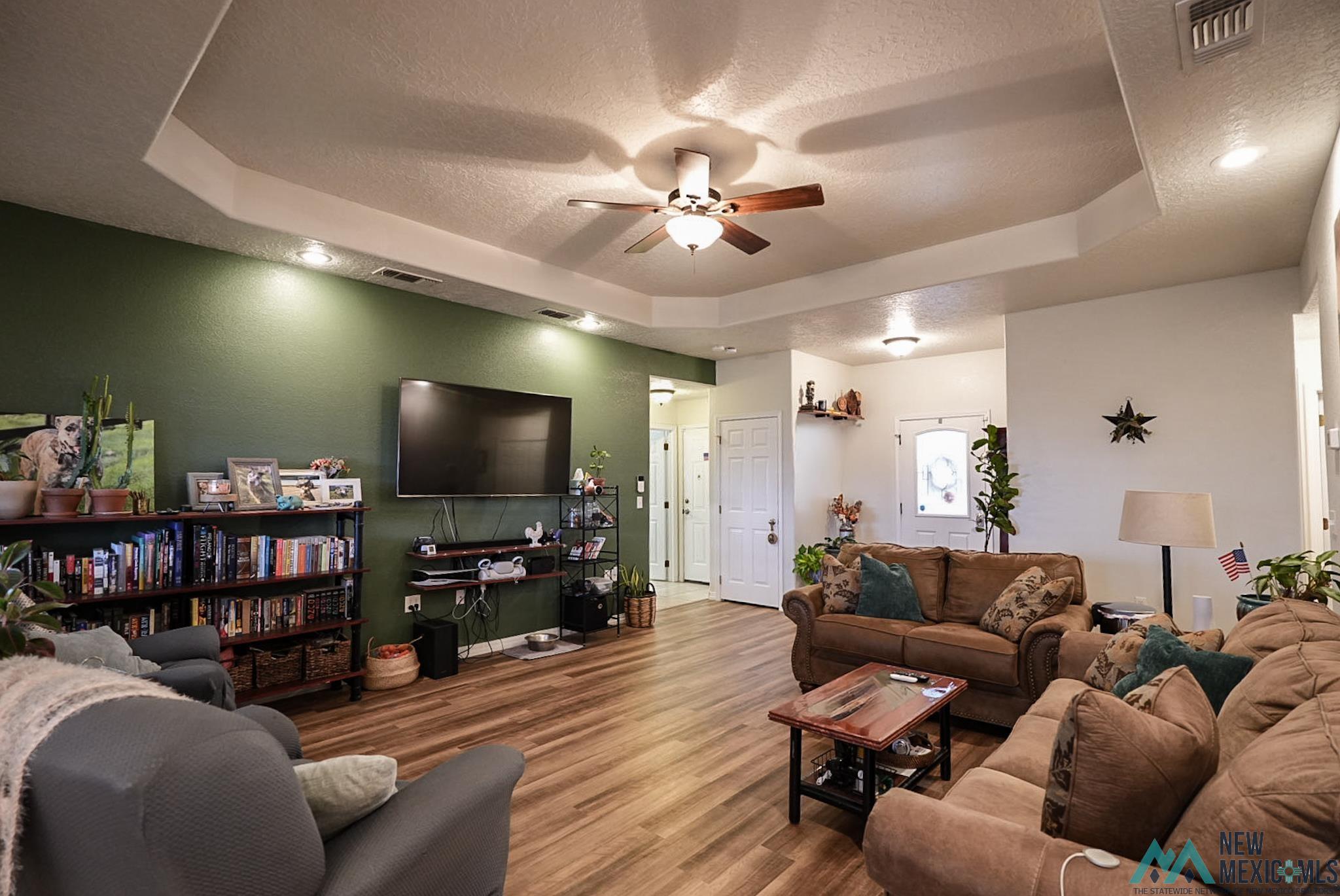 1362 Oakwood Circle