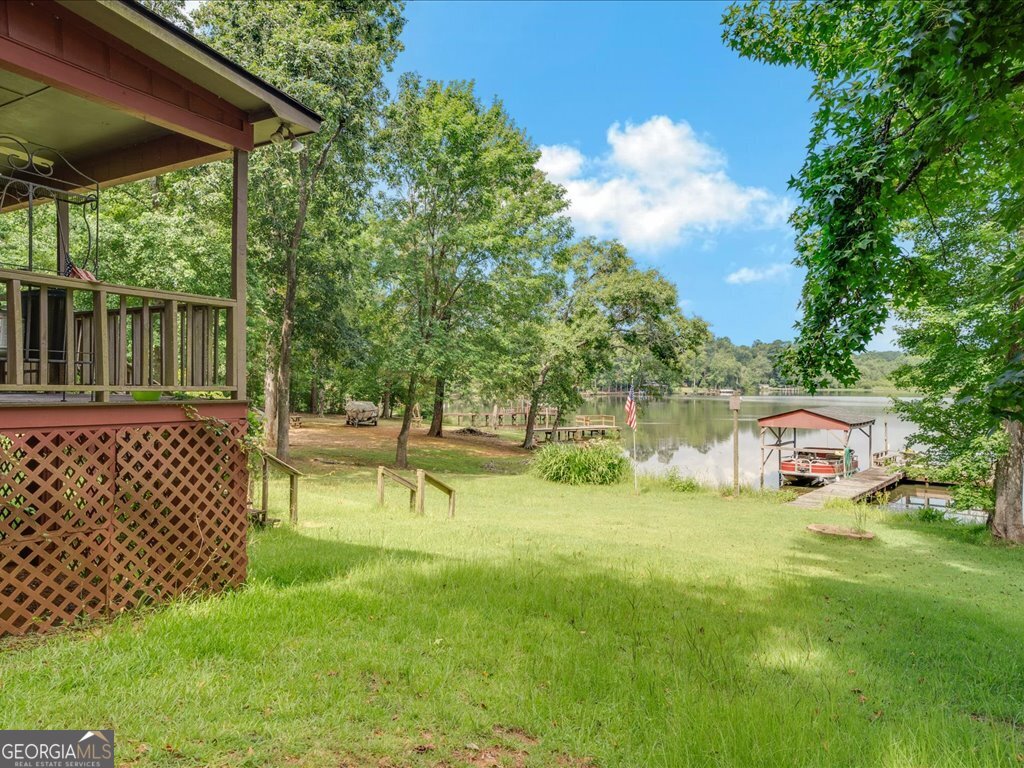 186 Merry Drive NW