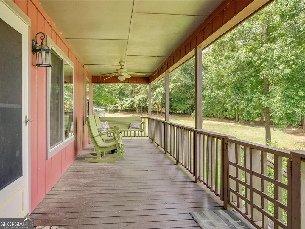 186 Merry Drive NW