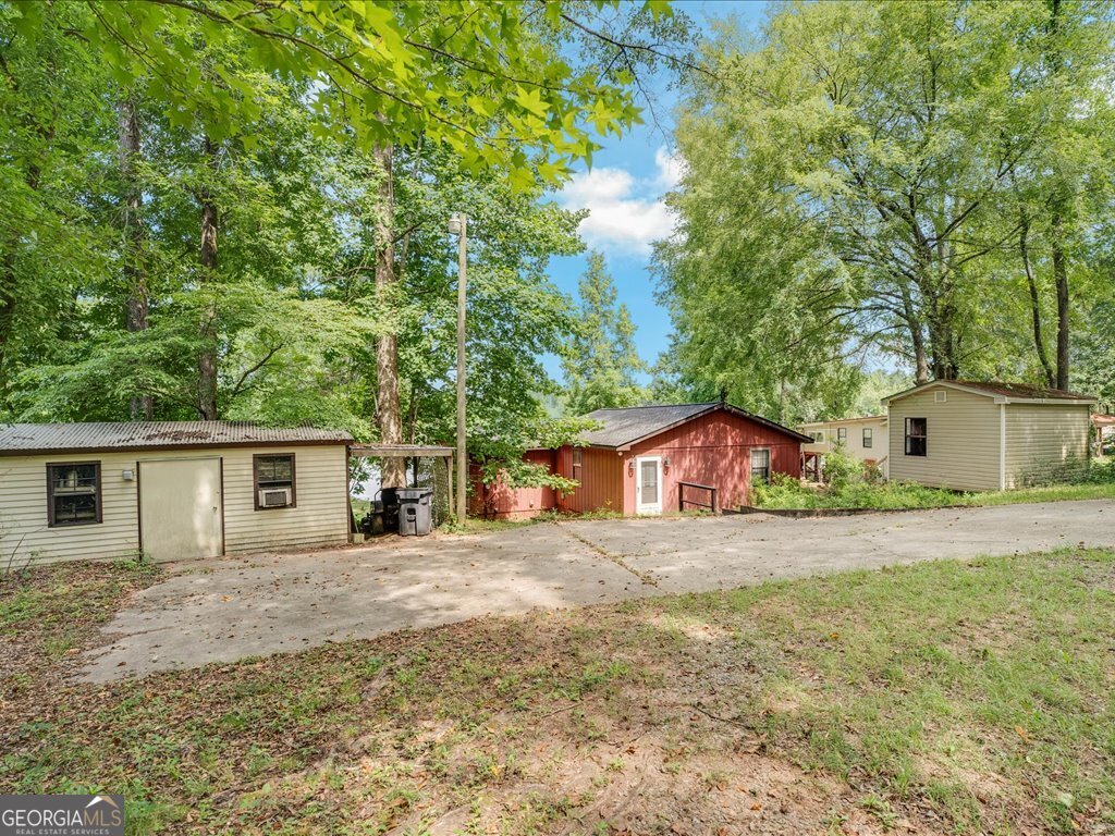 186 Merry Drive NW