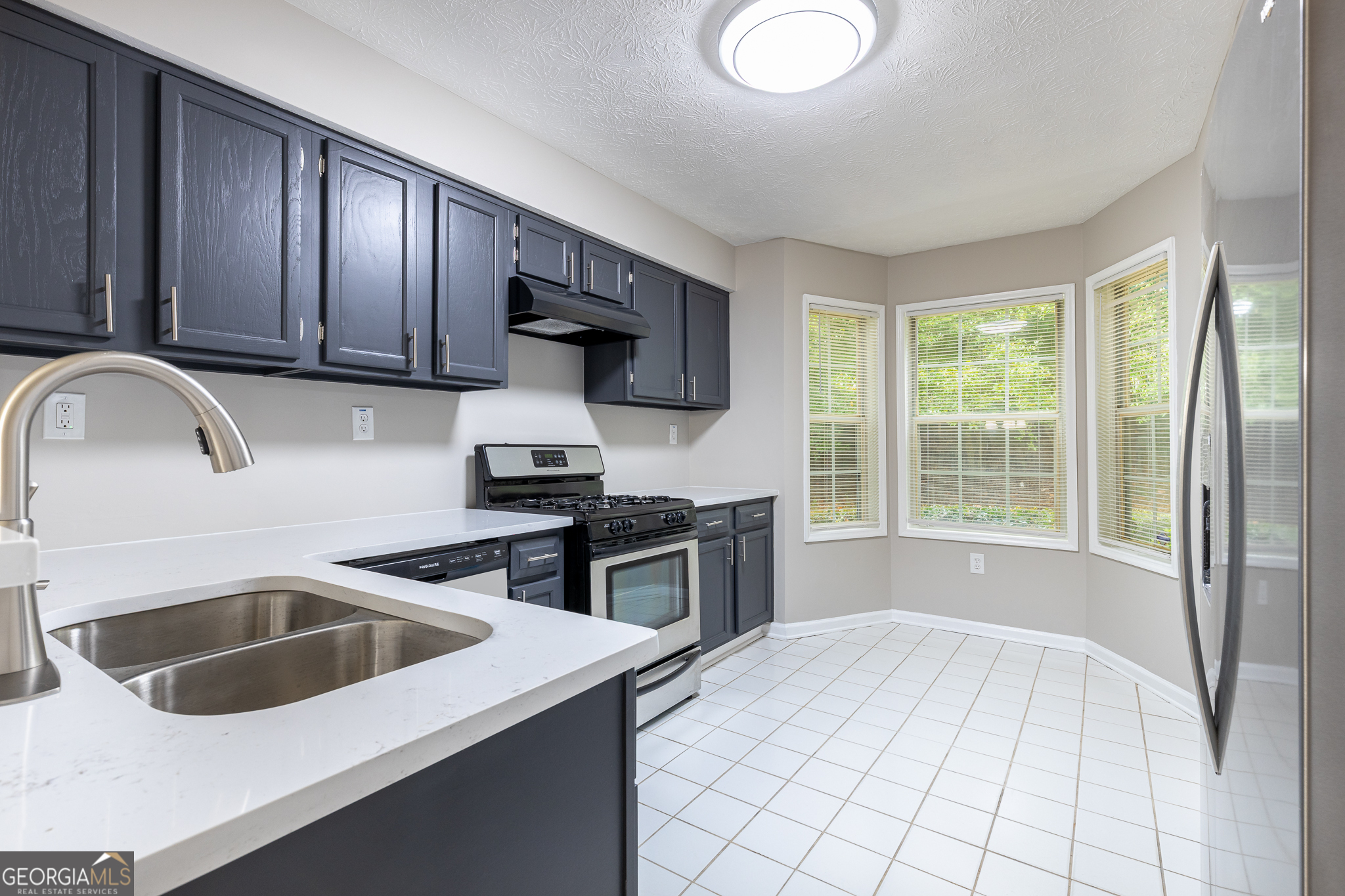 6446 Oakleaf Way