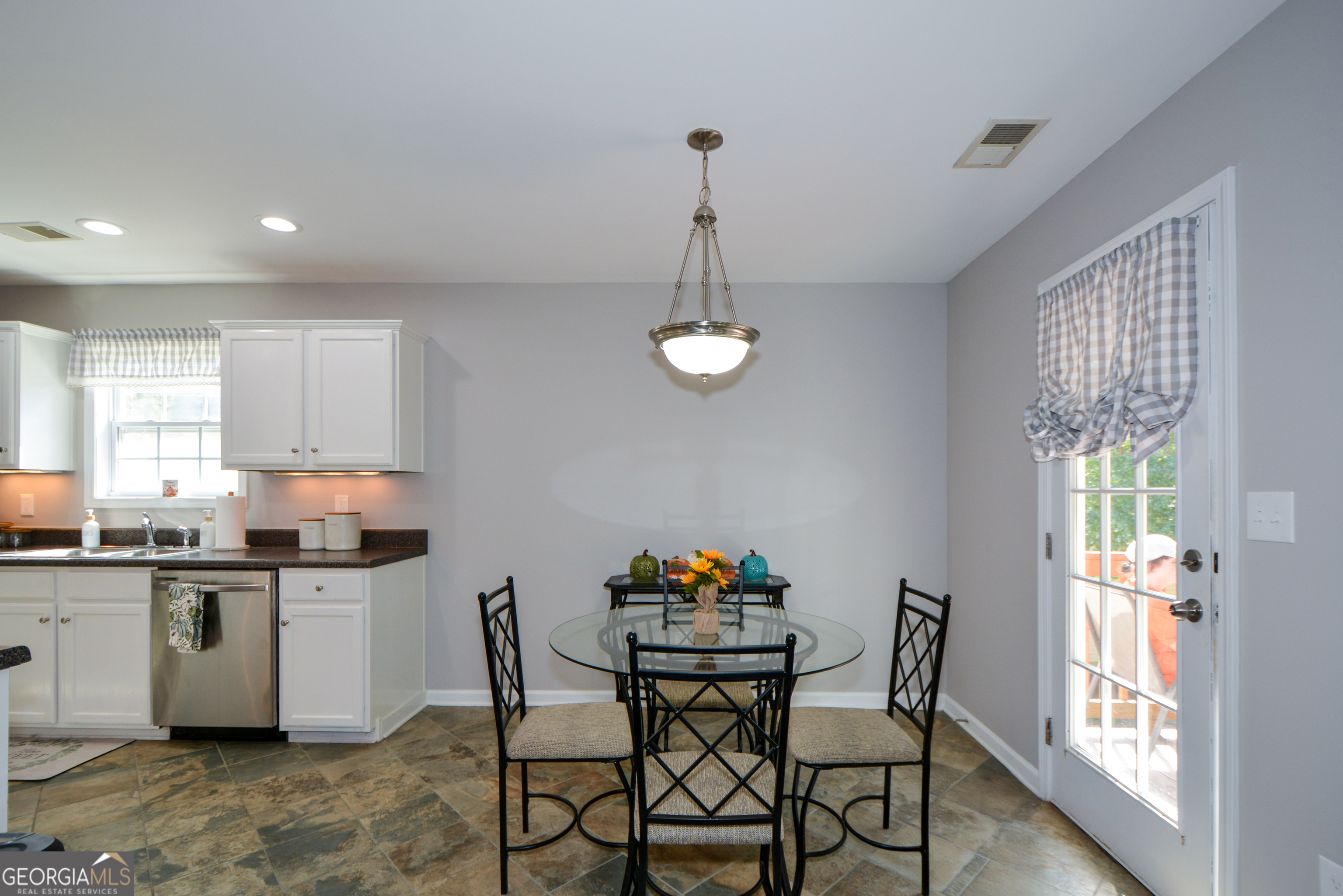 170 Sandstone Place
