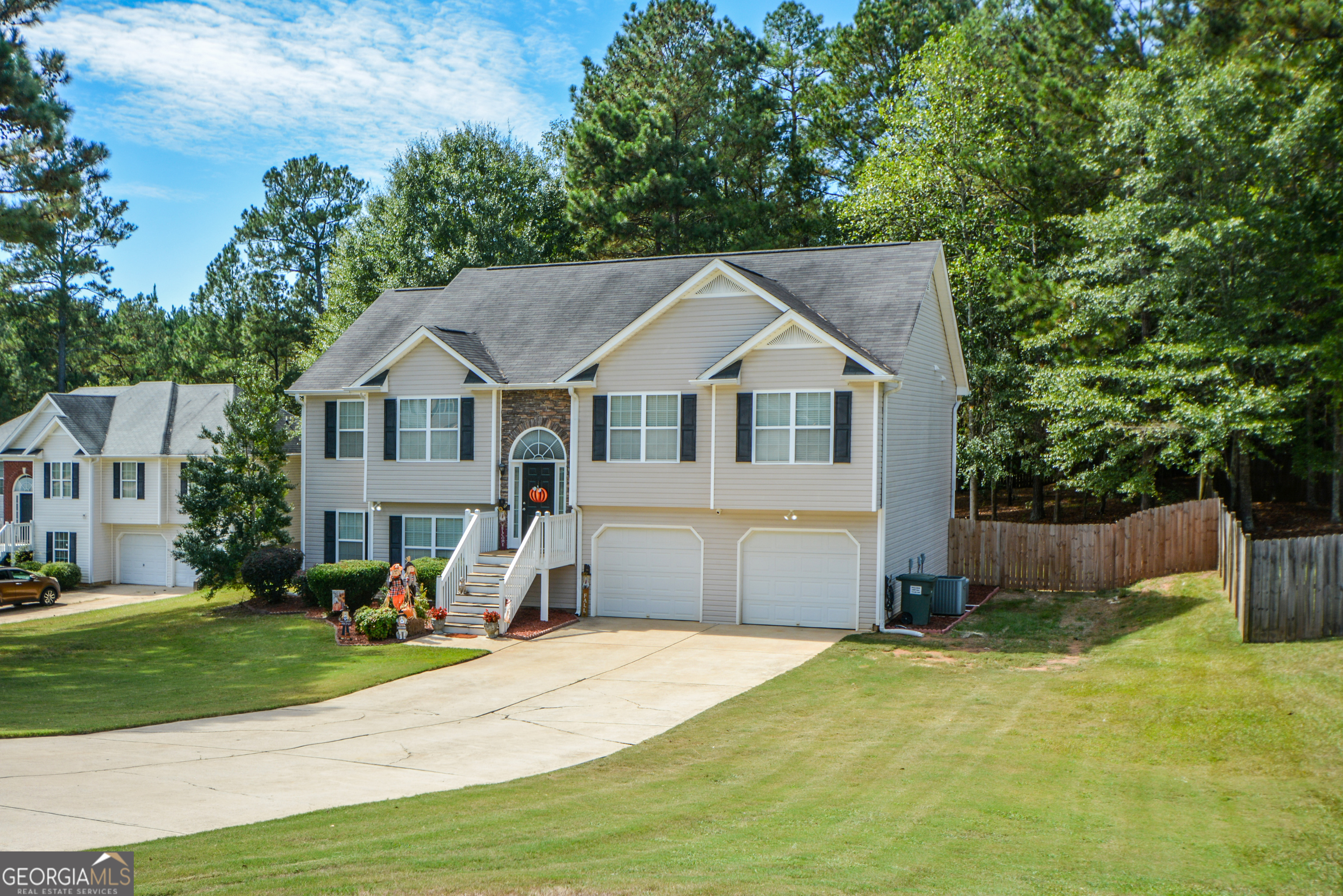 170 Sandstone Place