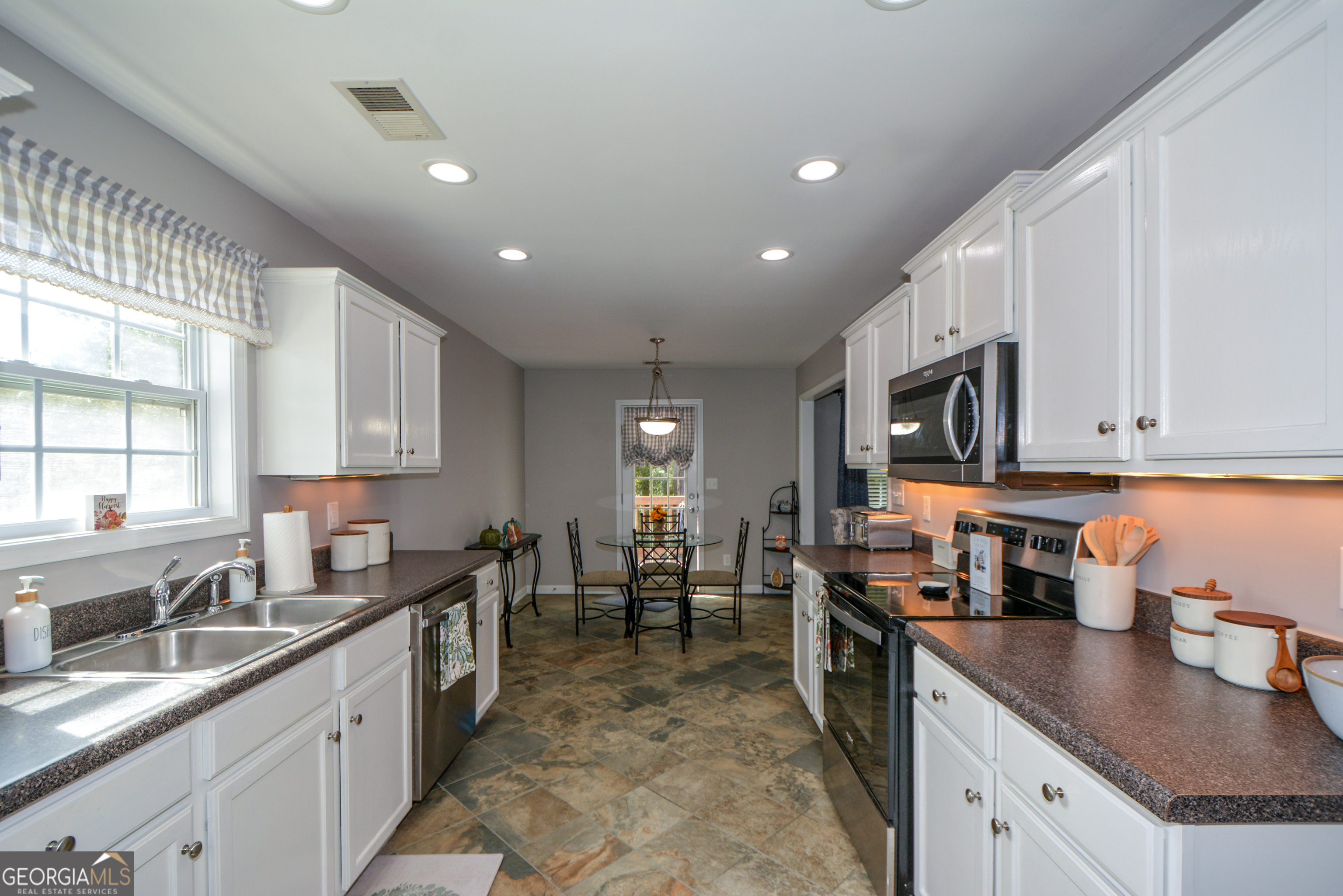 170 Sandstone Place