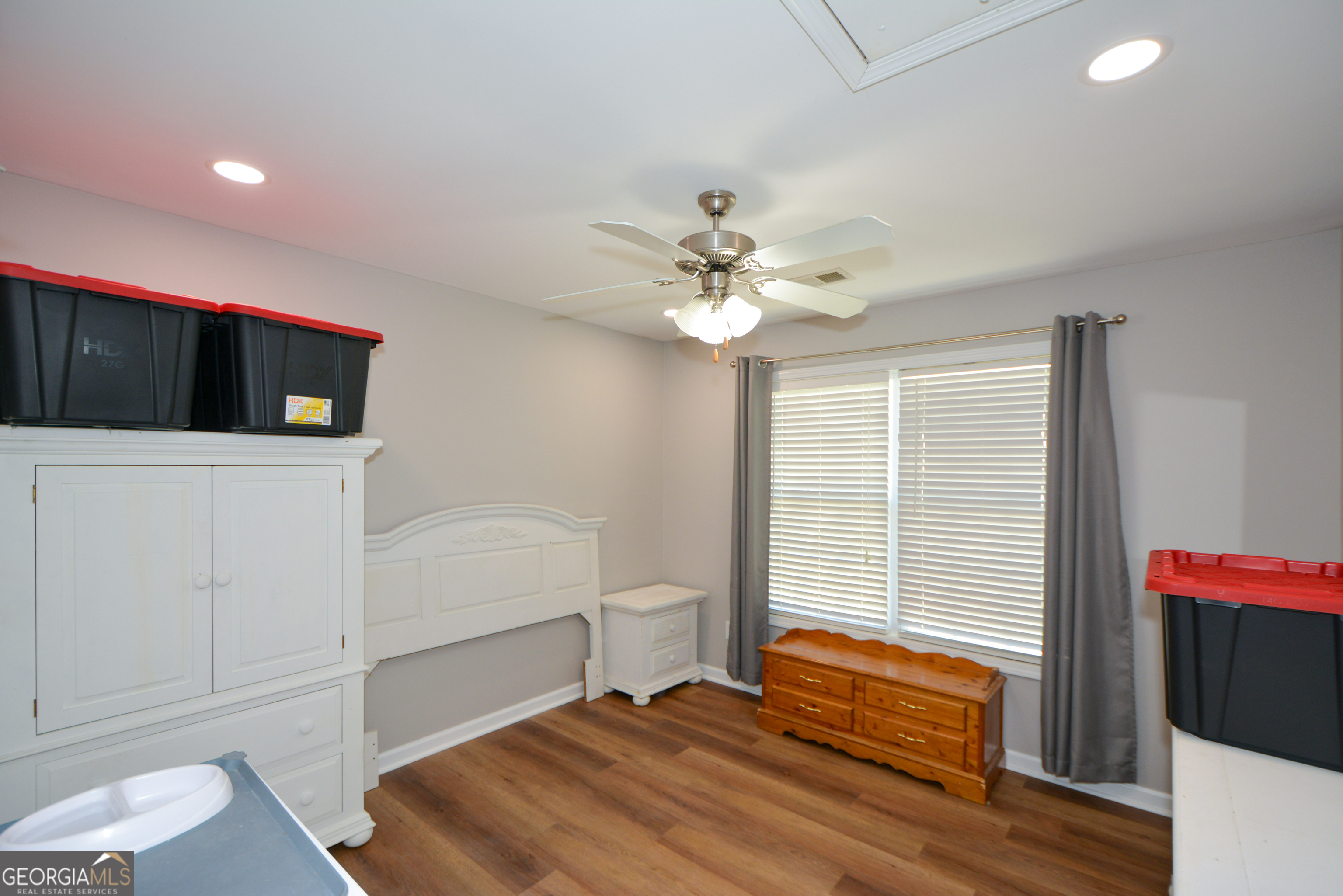 170 Sandstone Place