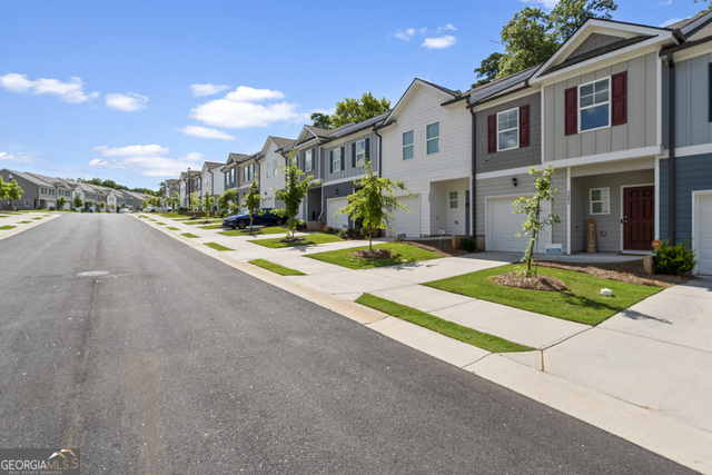 3461 Lakeview Creek # 218