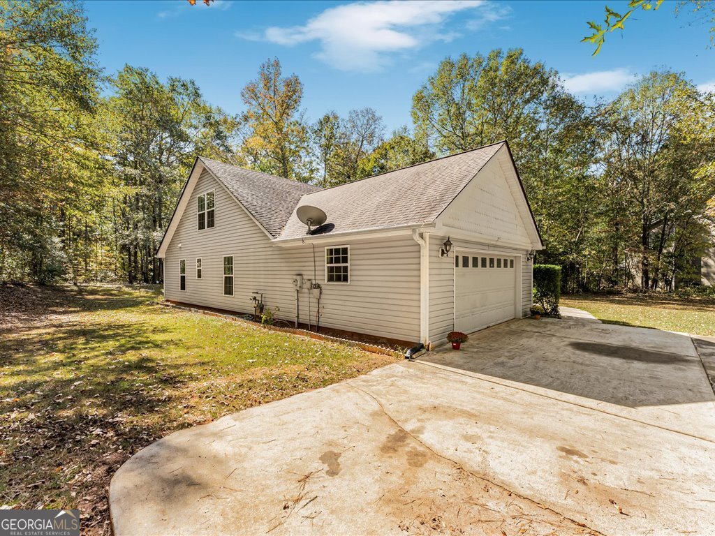 205 Pebble Creek Drive, Covington