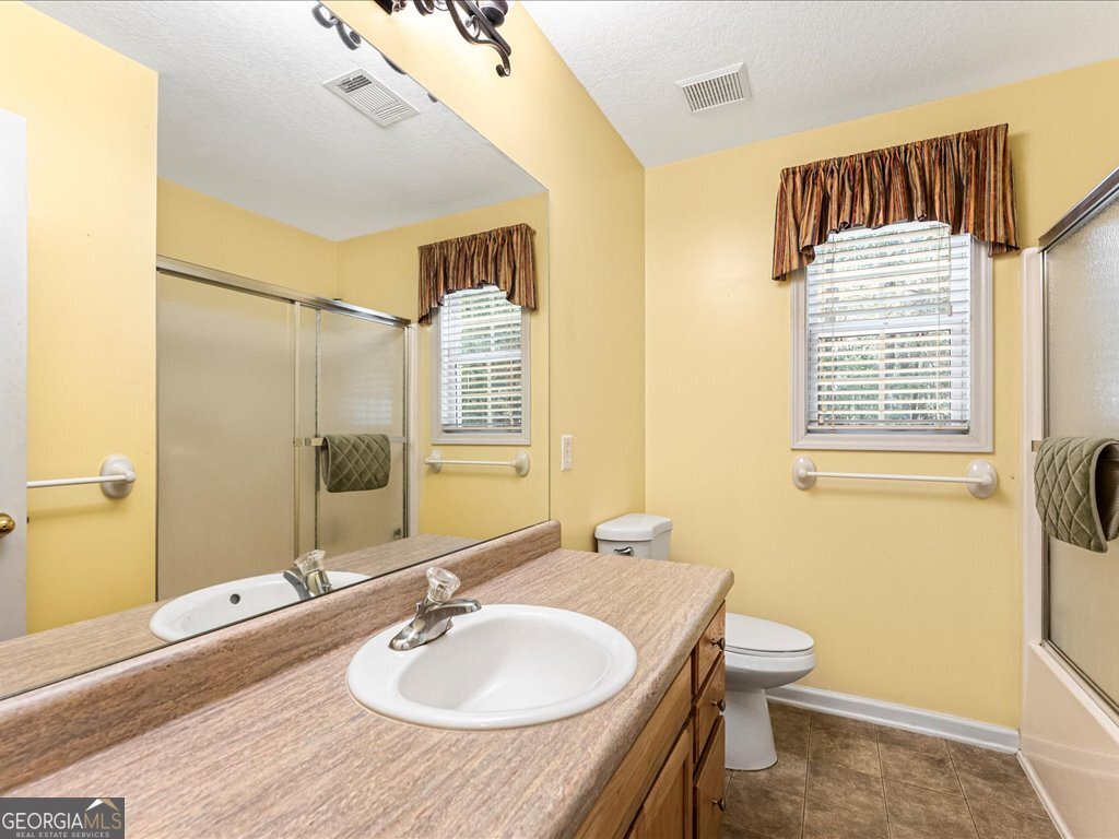 205 Pebble Creek Drive, Covington