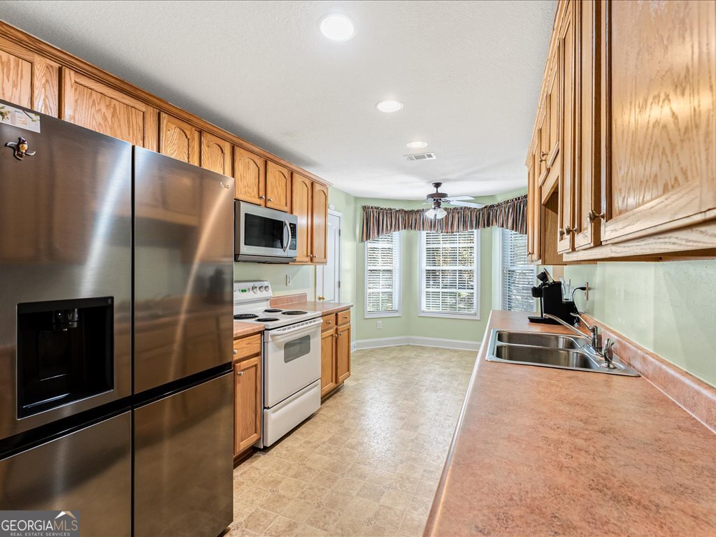 205 Pebble Creek Drive, Covington