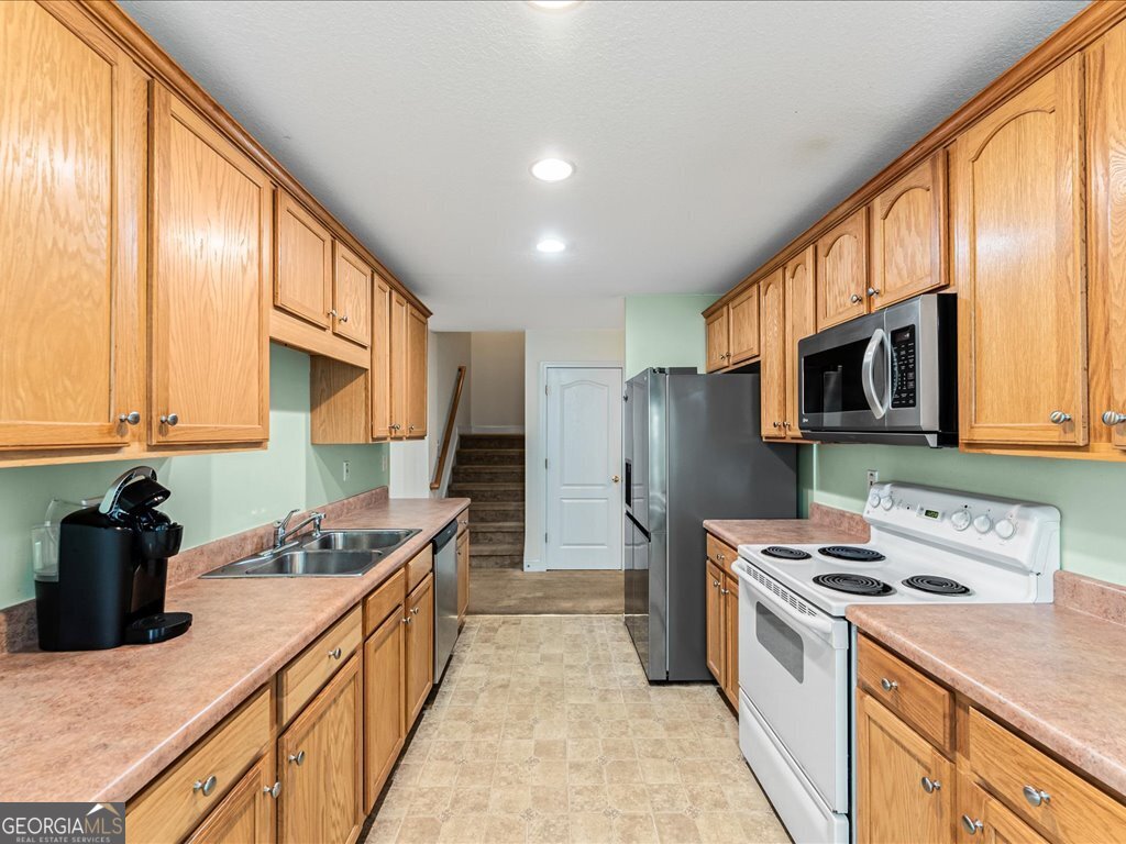 205 Pebble Creek Drive, Covington