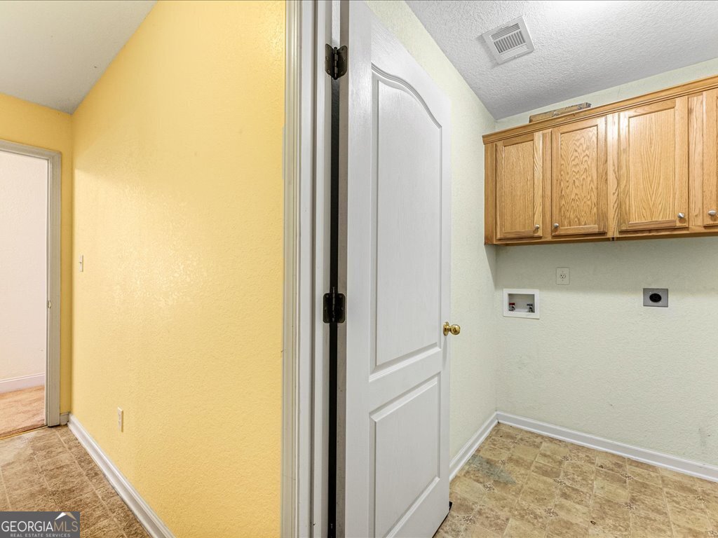 205 Pebble Creek Drive, Covington