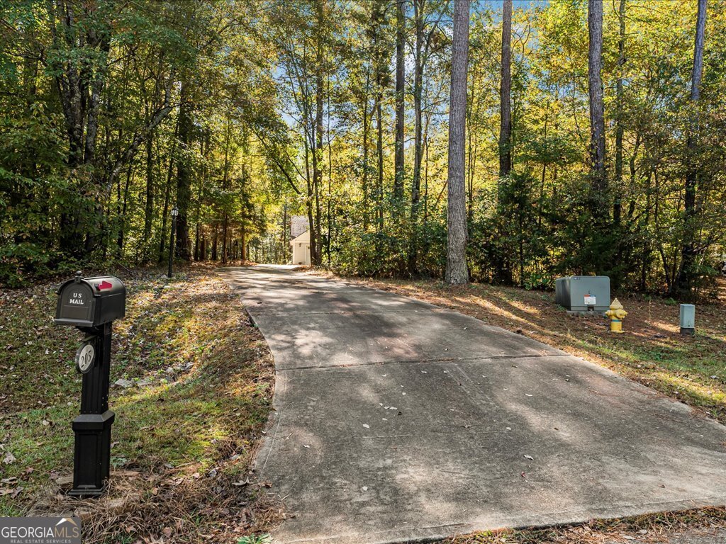 205 Pebble Creek Drive, Covington