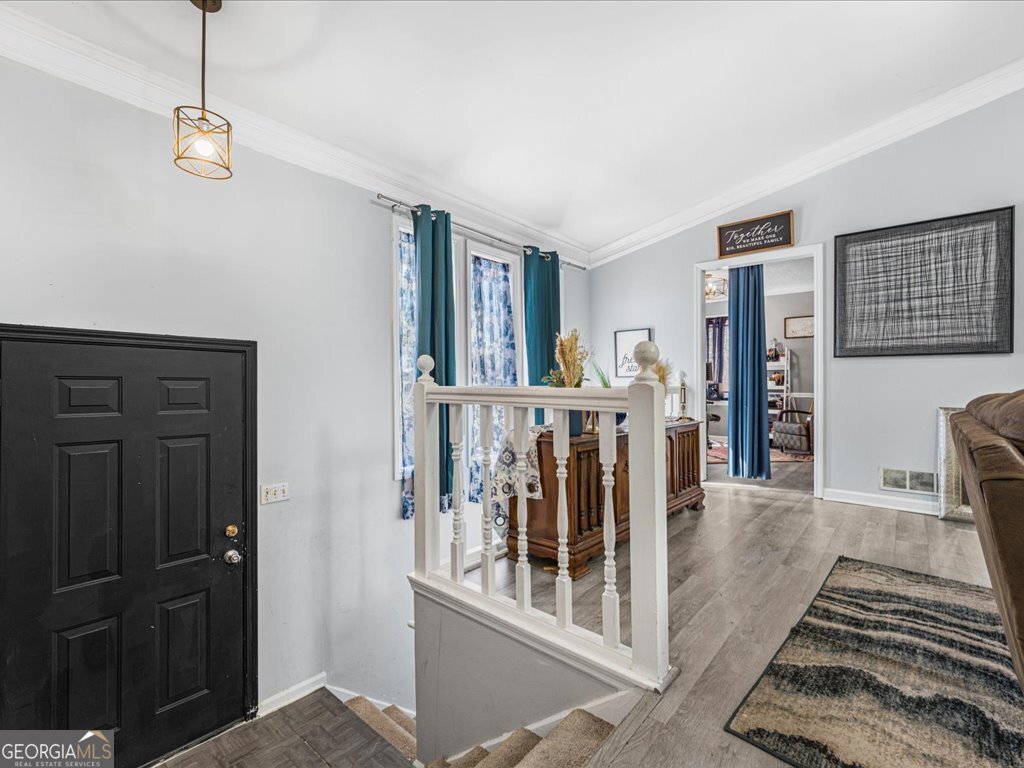 6851 Creekwood Drive