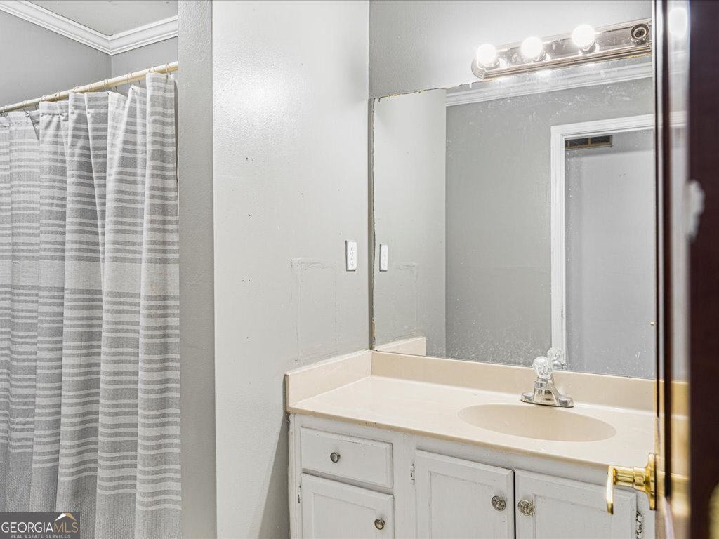 6851 Creekwood Drive