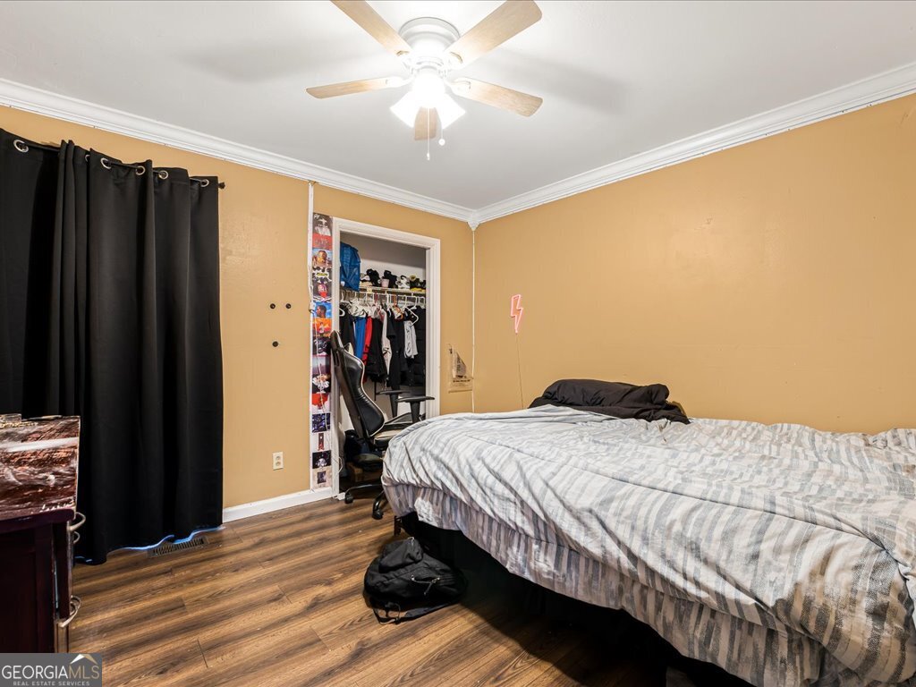 6851 Creekwood Drive