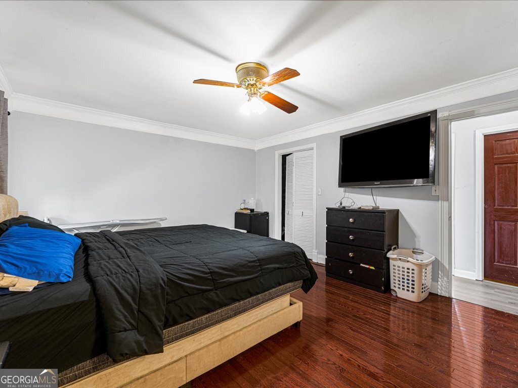 6851 Creekwood Drive