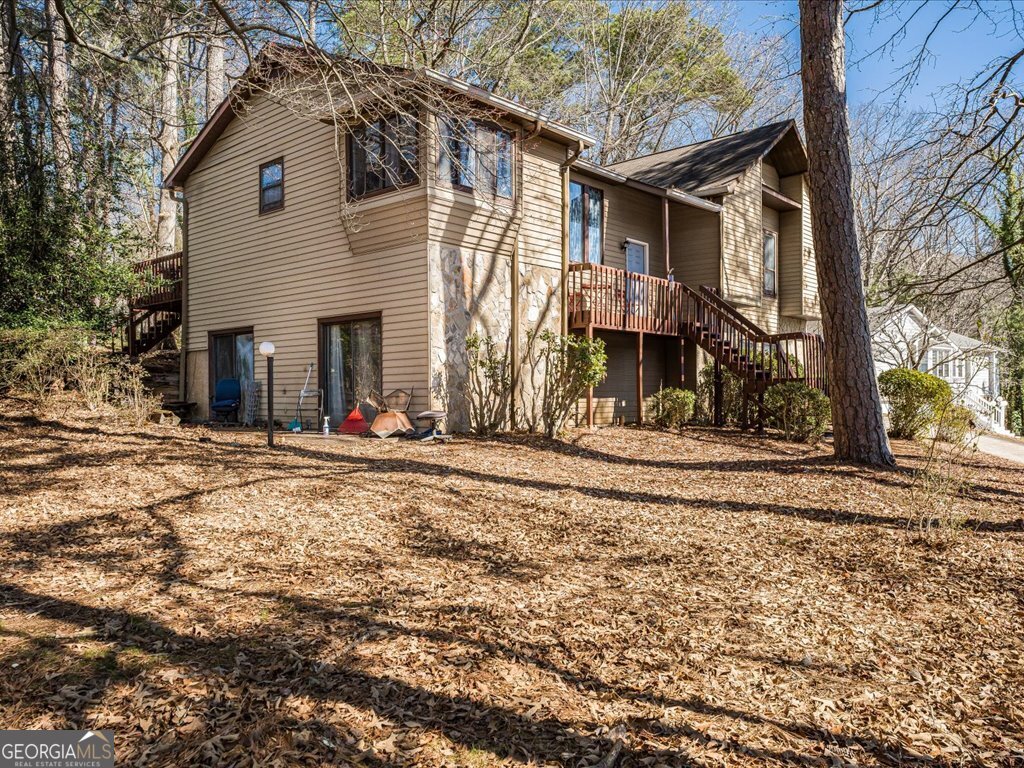 6851 Creekwood Drive