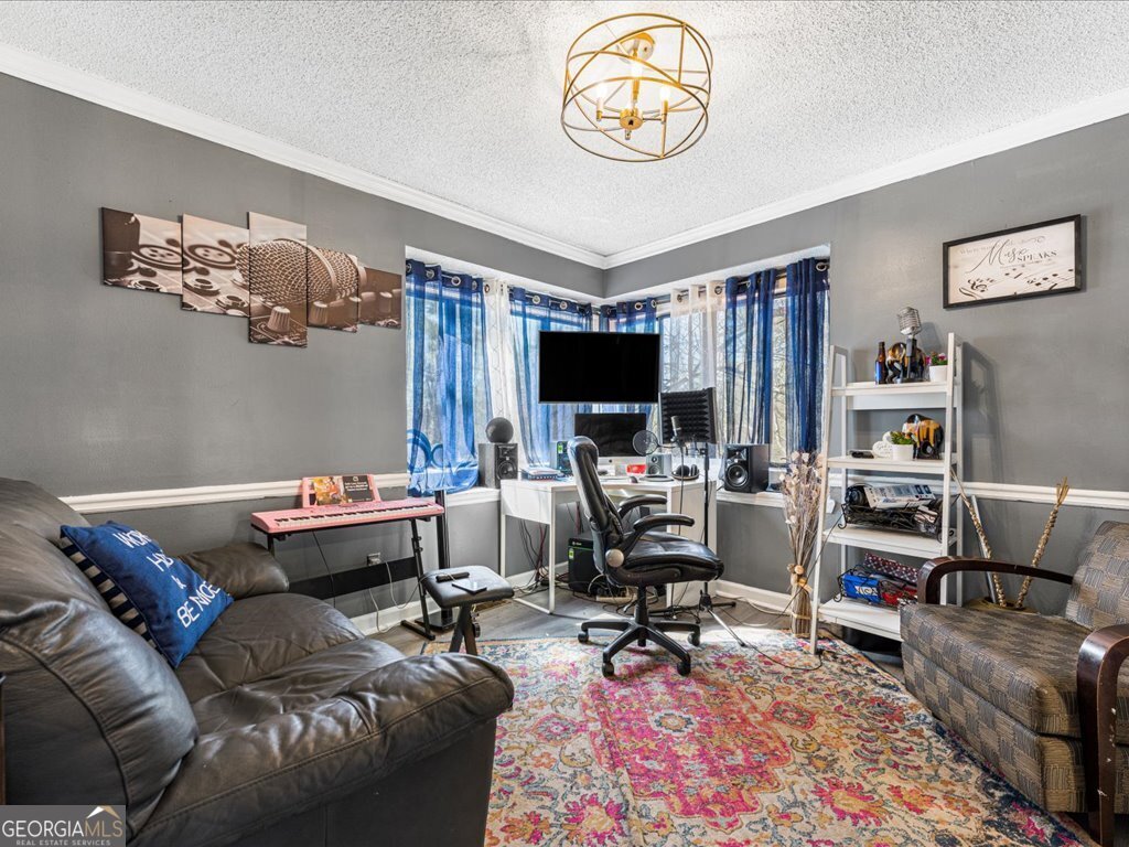 6851 Creekwood Drive