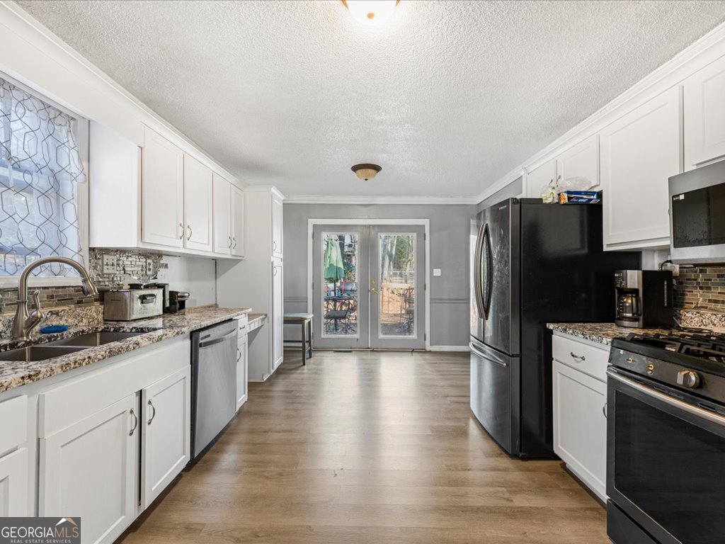 6851 Creekwood Drive