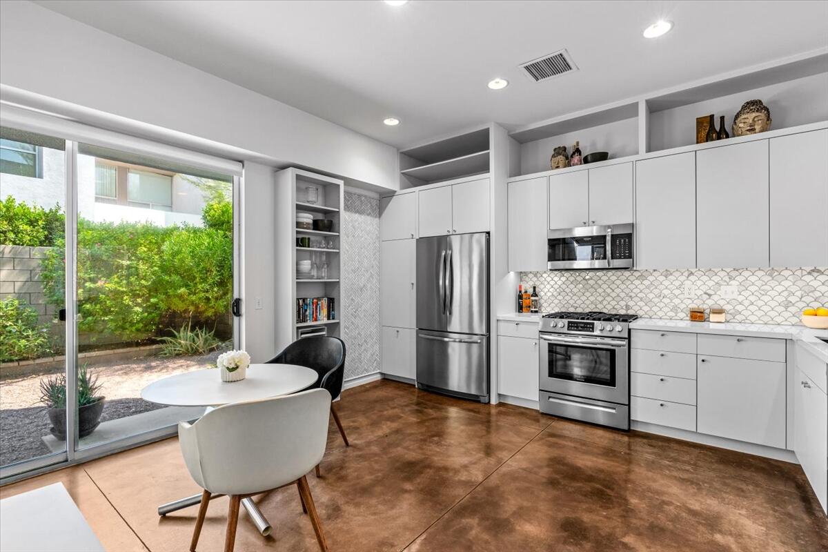 222 Breeze LOOP
