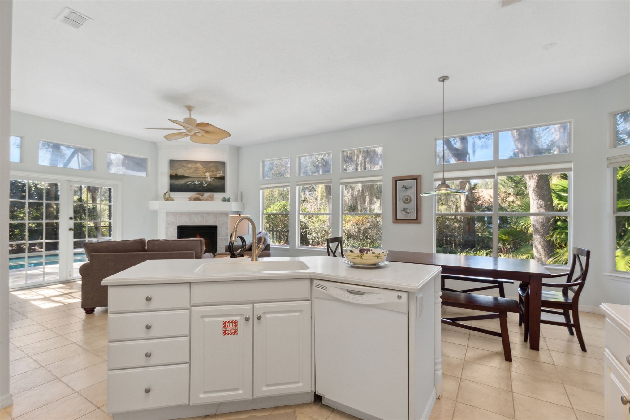 2887 BREAKERS COURT