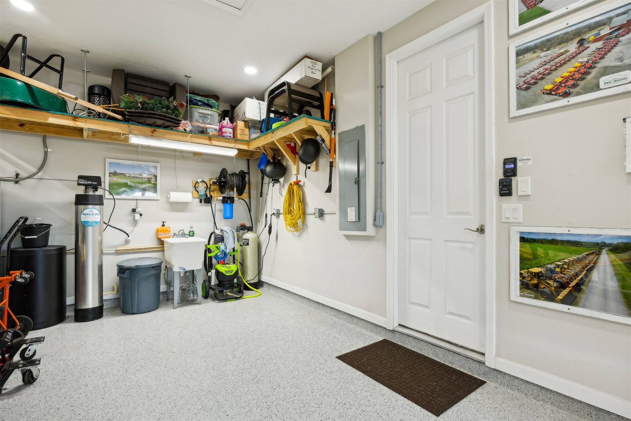 85475 FALL RIVER PARKWAY