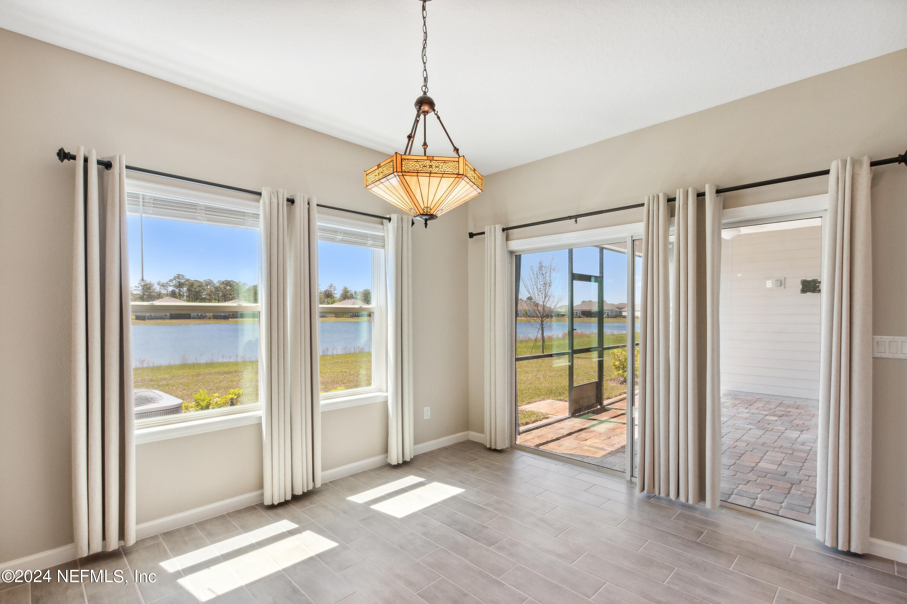 84890 FALL RIVER Parkway