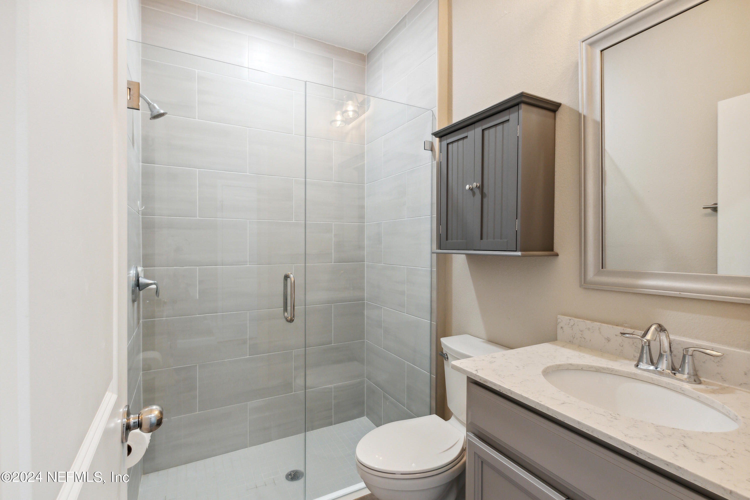 84890 FALL RIVER Parkway