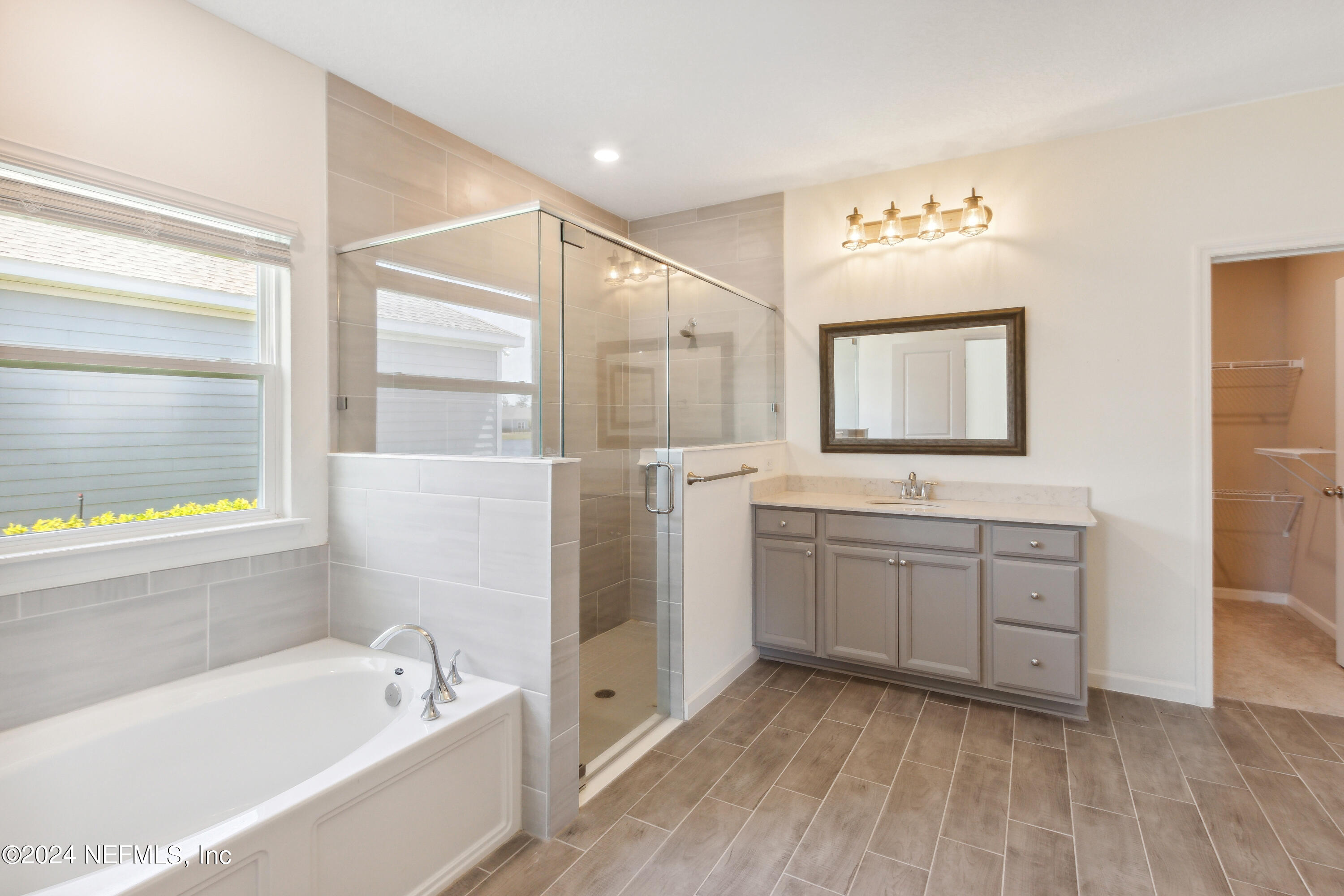84890 FALL RIVER Parkway