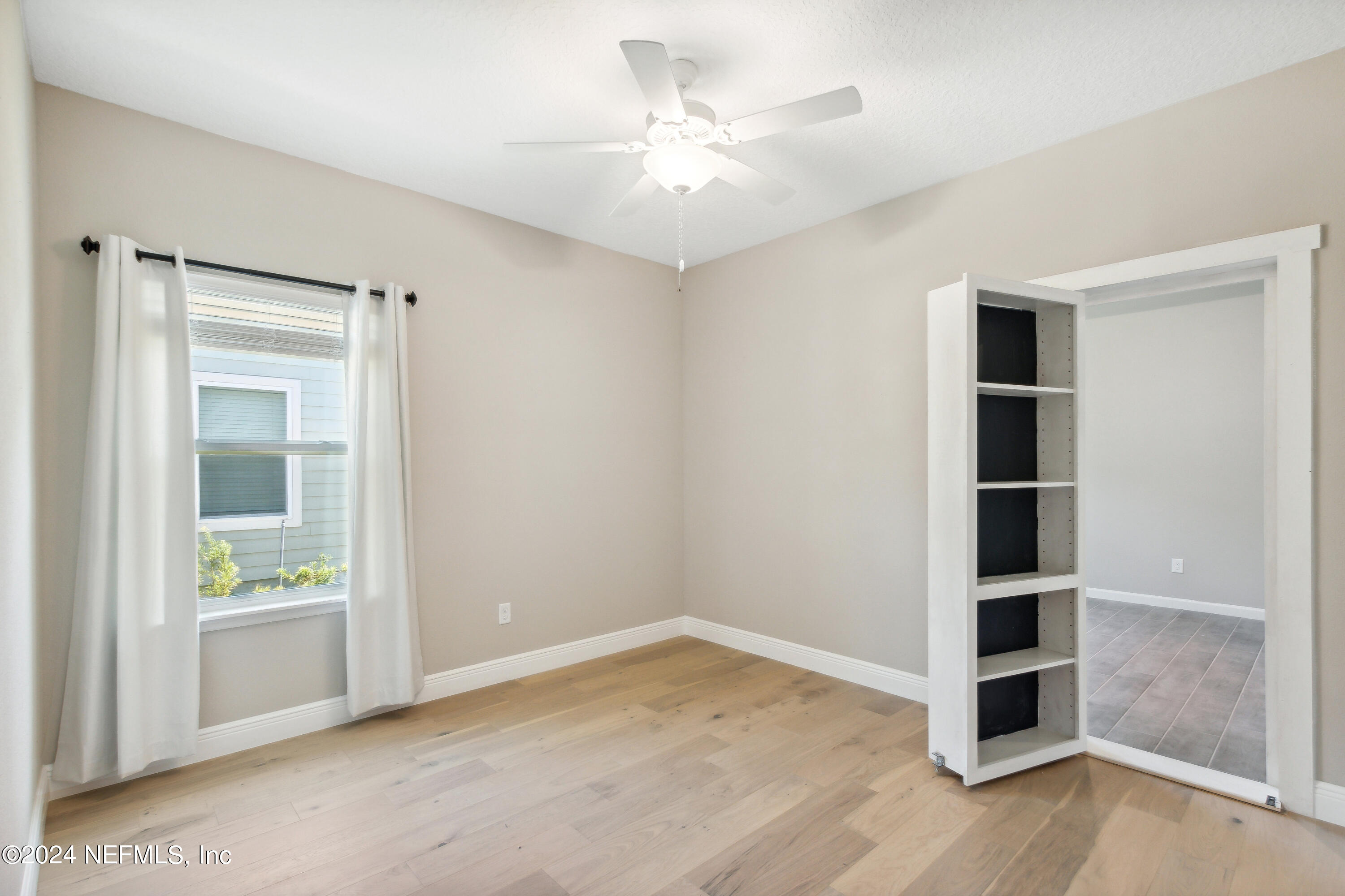 84890 FALL RIVER Parkway
