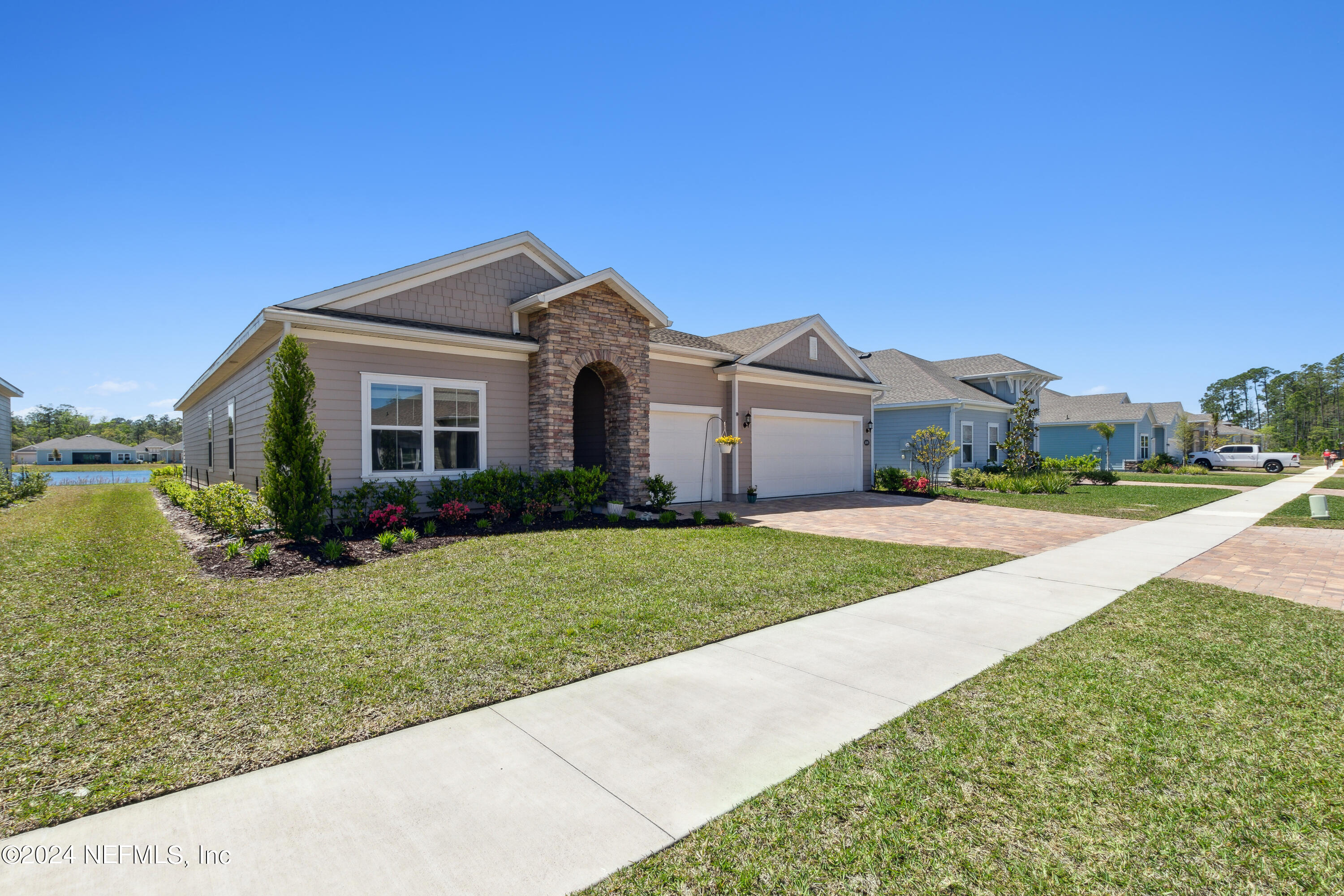84890 FALL RIVER Parkway