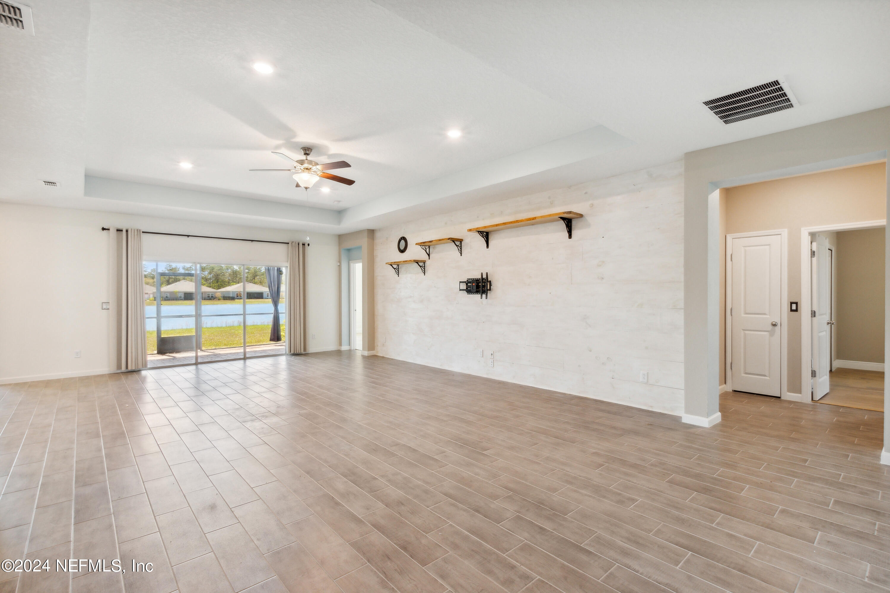 84890 FALL RIVER Parkway