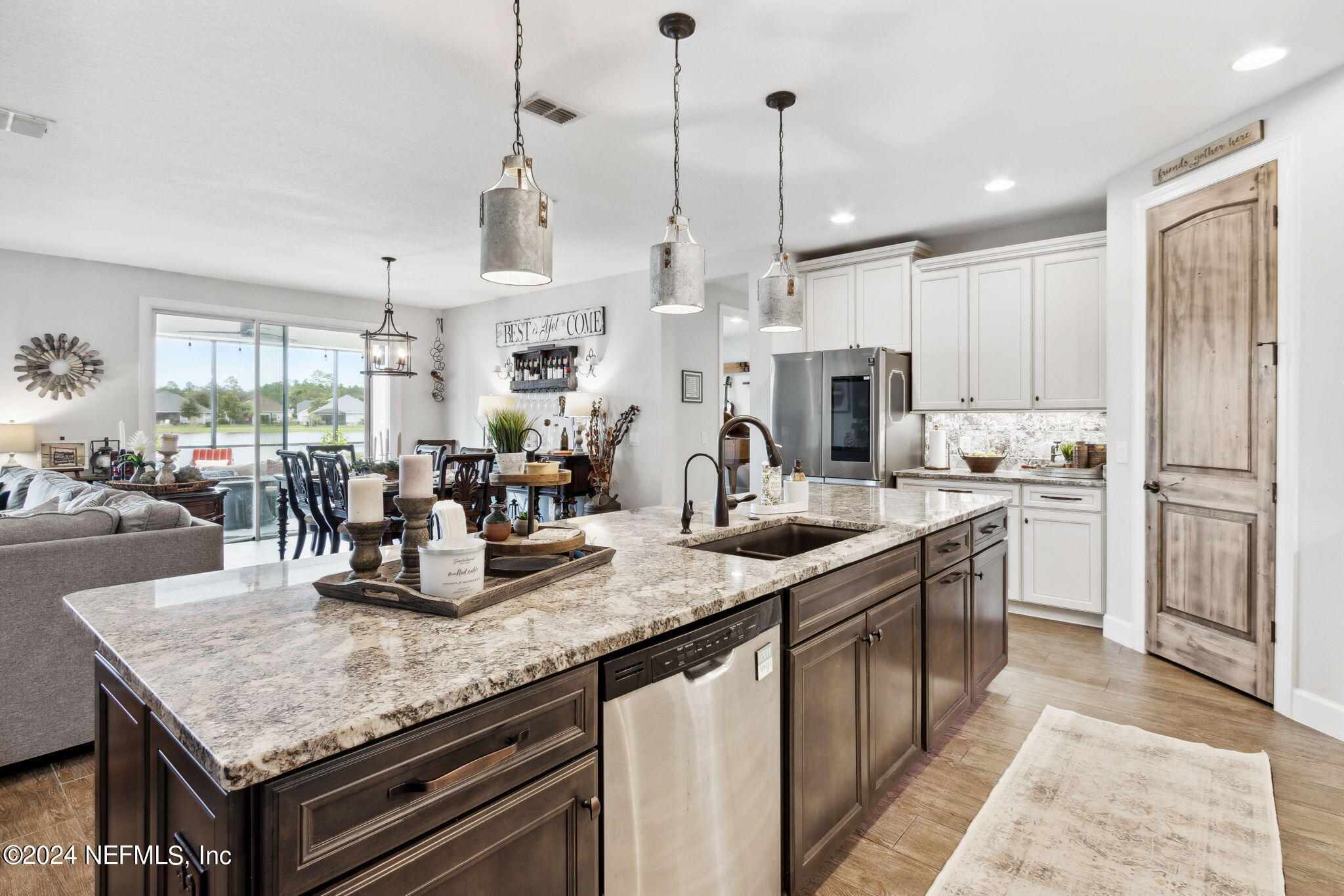 85006 MAJESTIC WALK Boulevard