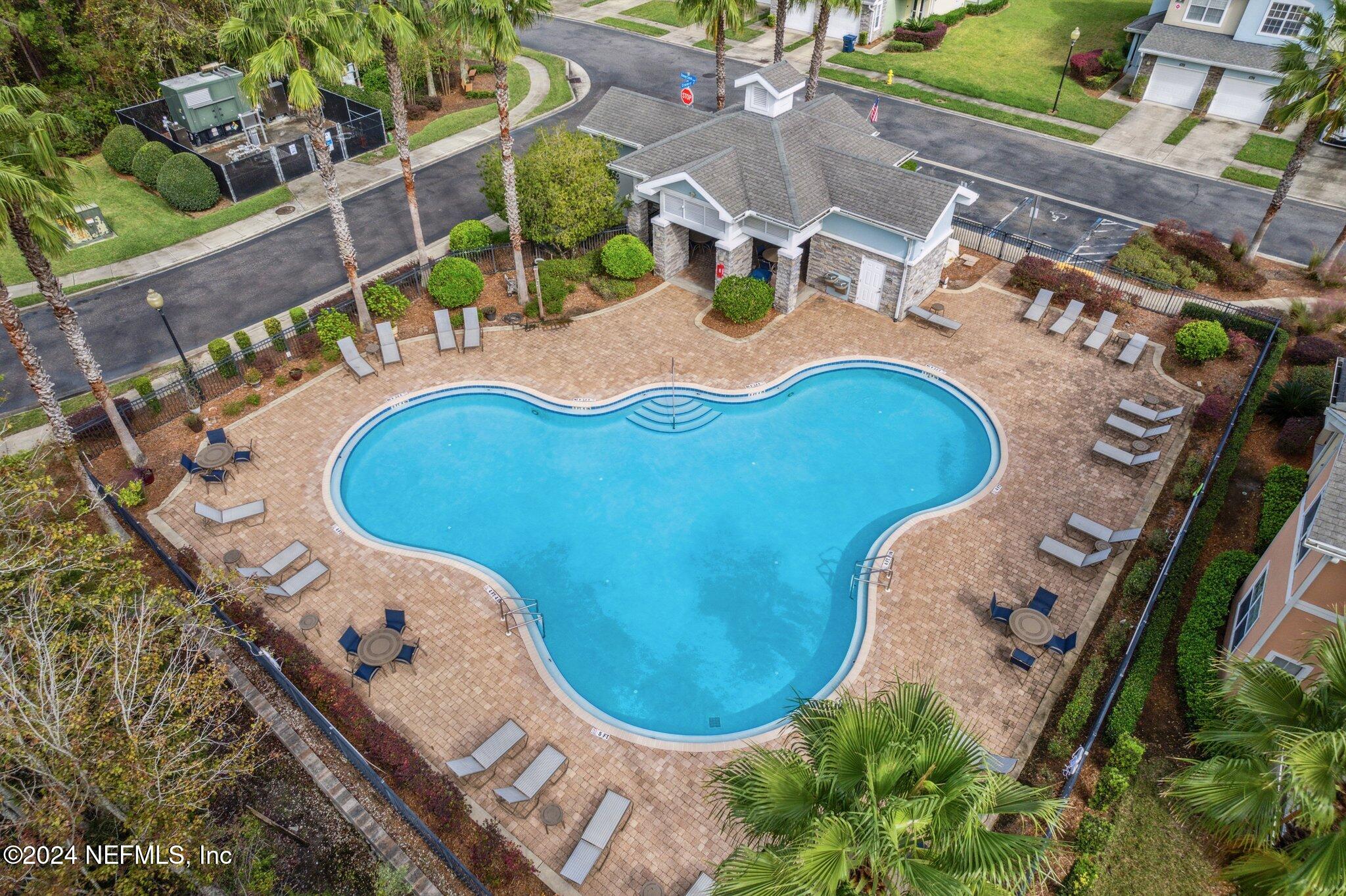 96004 STONEY Drive 2402