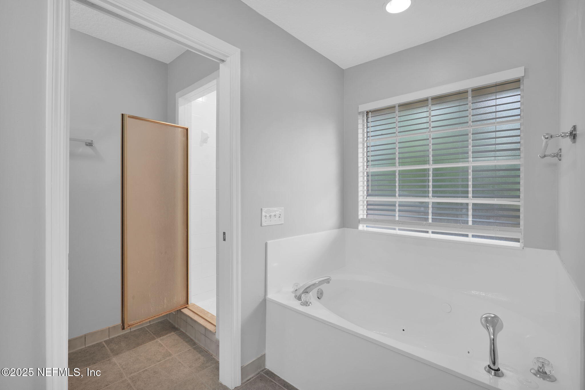 2655 CRENSHAW Lane