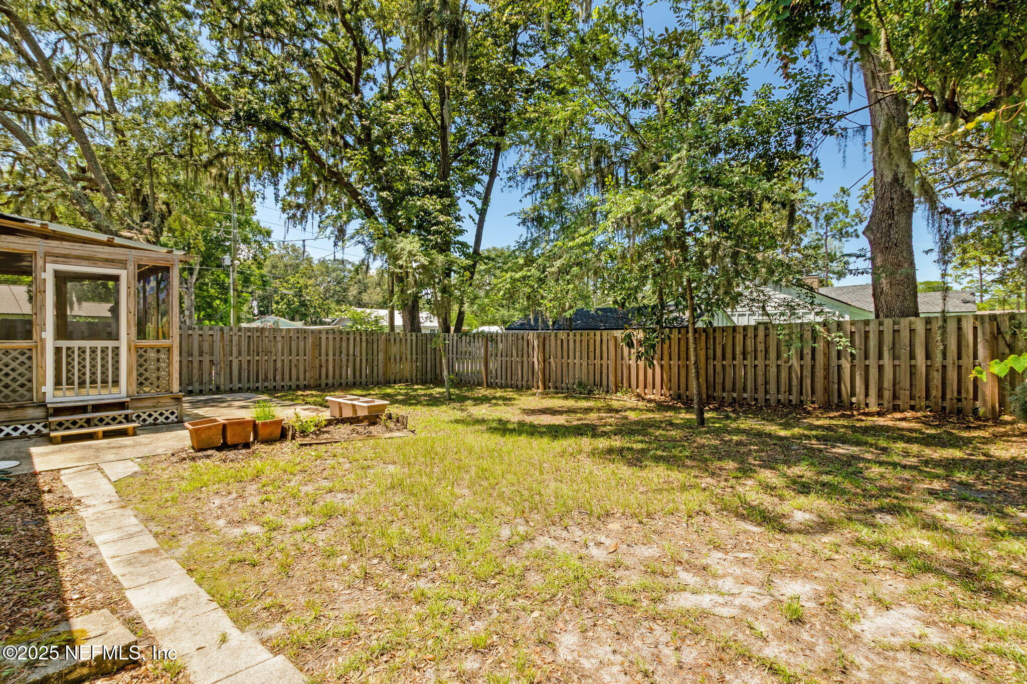 112 S 14TH Street