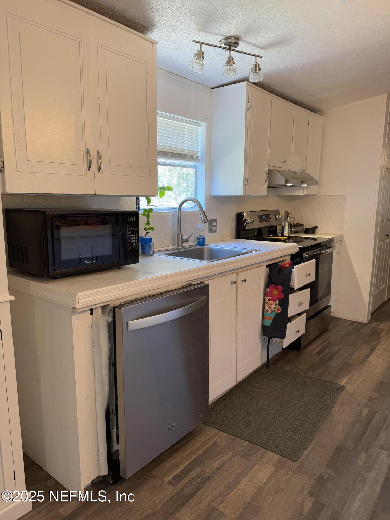 17031 LILLER Road