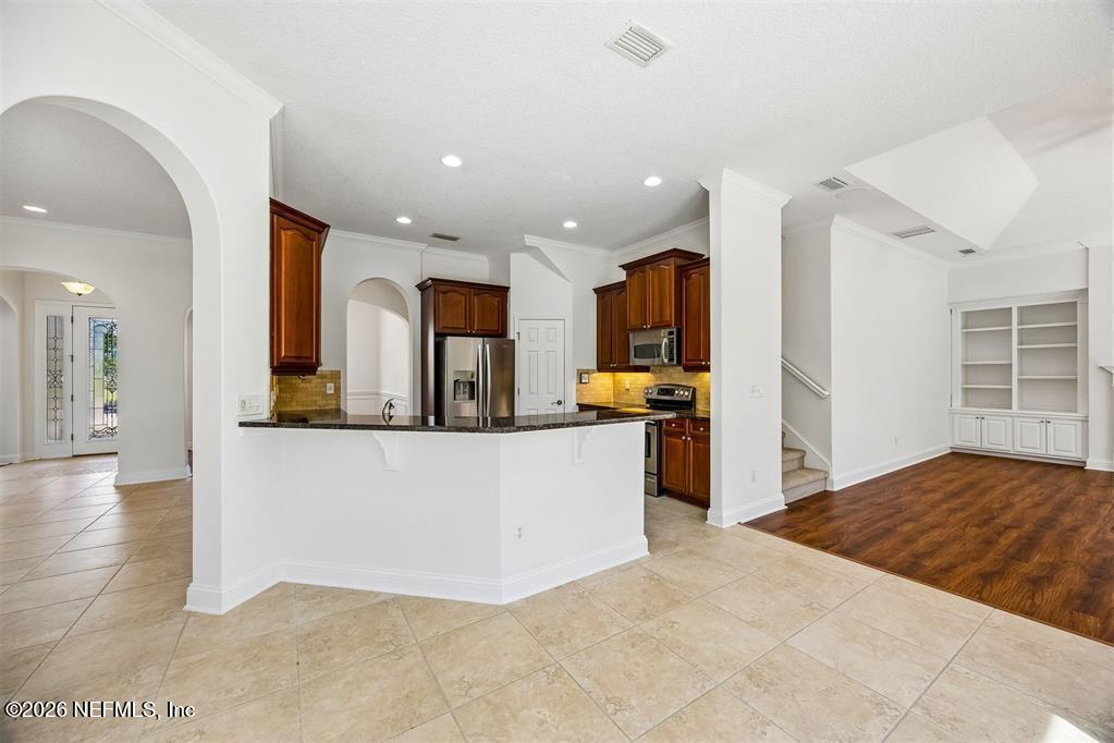 85098 MAJESTIC WALK Circle