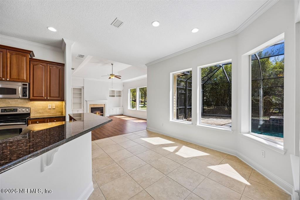 85098 MAJESTIC WALK Circle