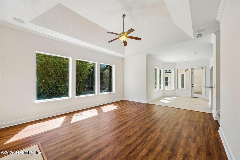 85098 MAJESTIC WALK Circle