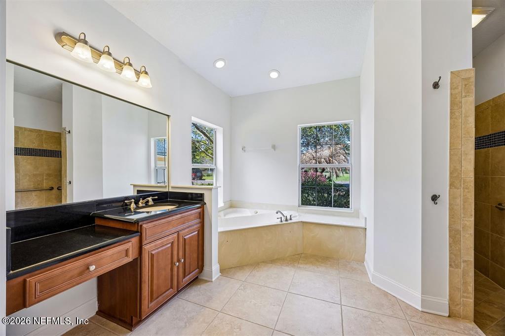 85098 MAJESTIC WALK Circle