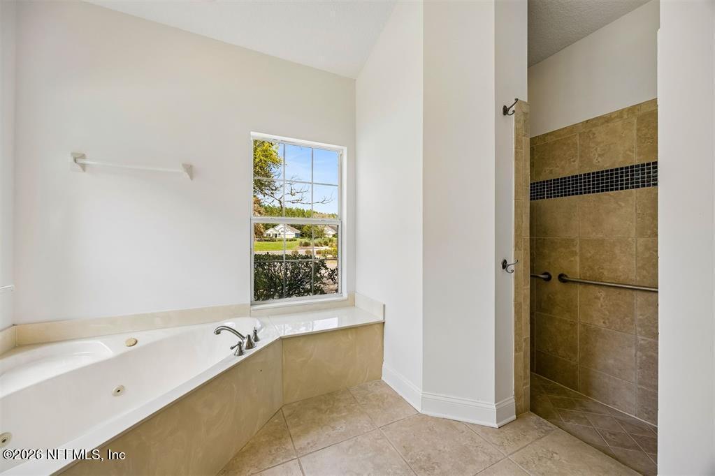 85098 MAJESTIC WALK Circle