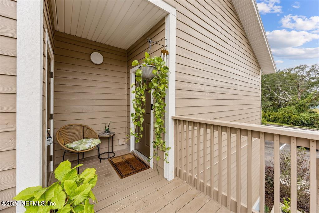 1601 NECTARINE Street I5