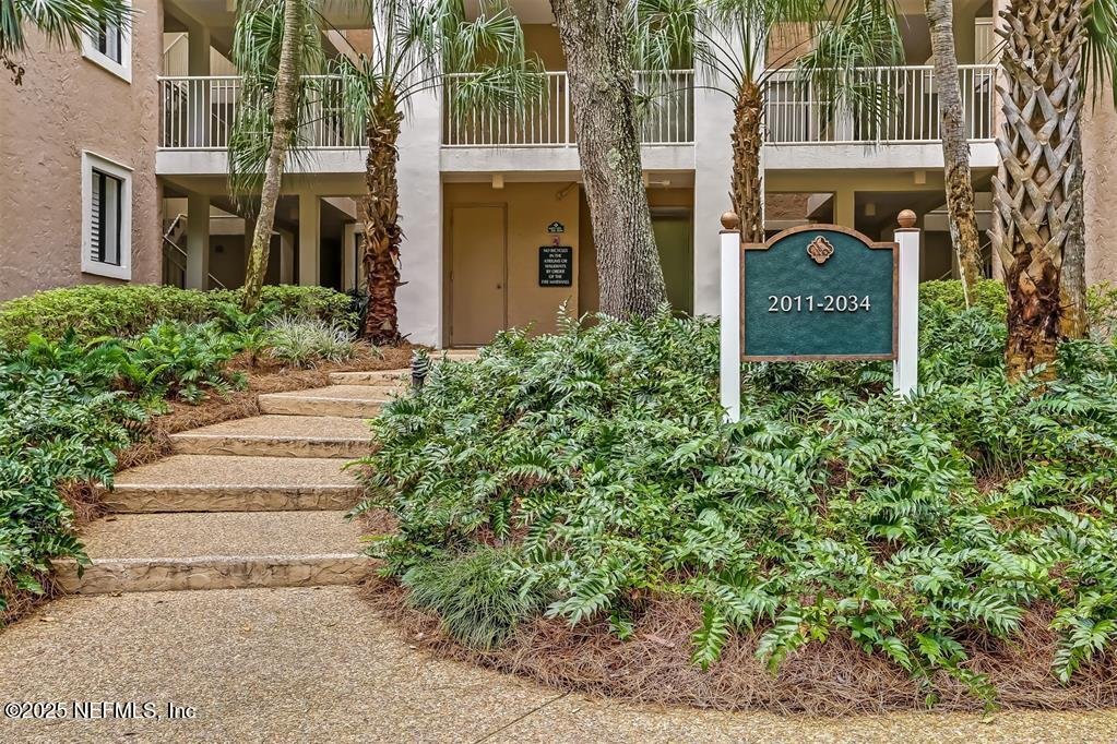 2021 BEACH WOOD Road