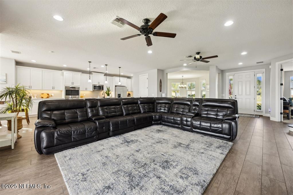 85030 MAJESTIC WALK Boulevard