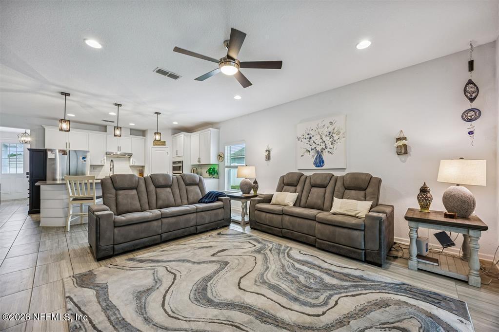 95123 SNAPDRAGON Drive